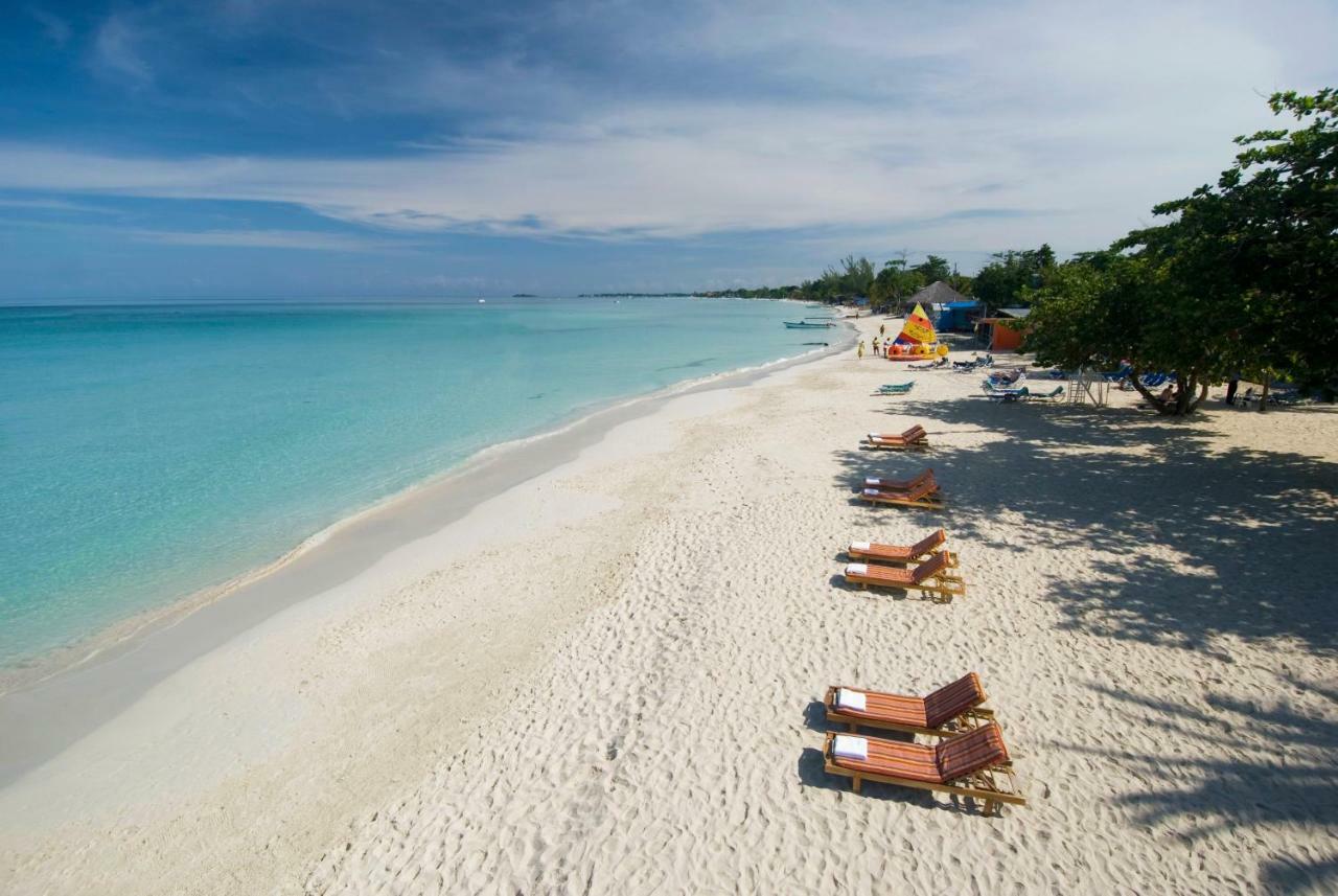 Grand Pineapple Beach Negril Hotel Buitenkant foto