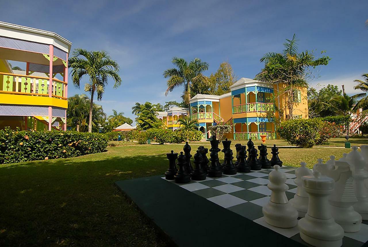 Grand Pineapple Beach Negril Hotel Buitenkant foto